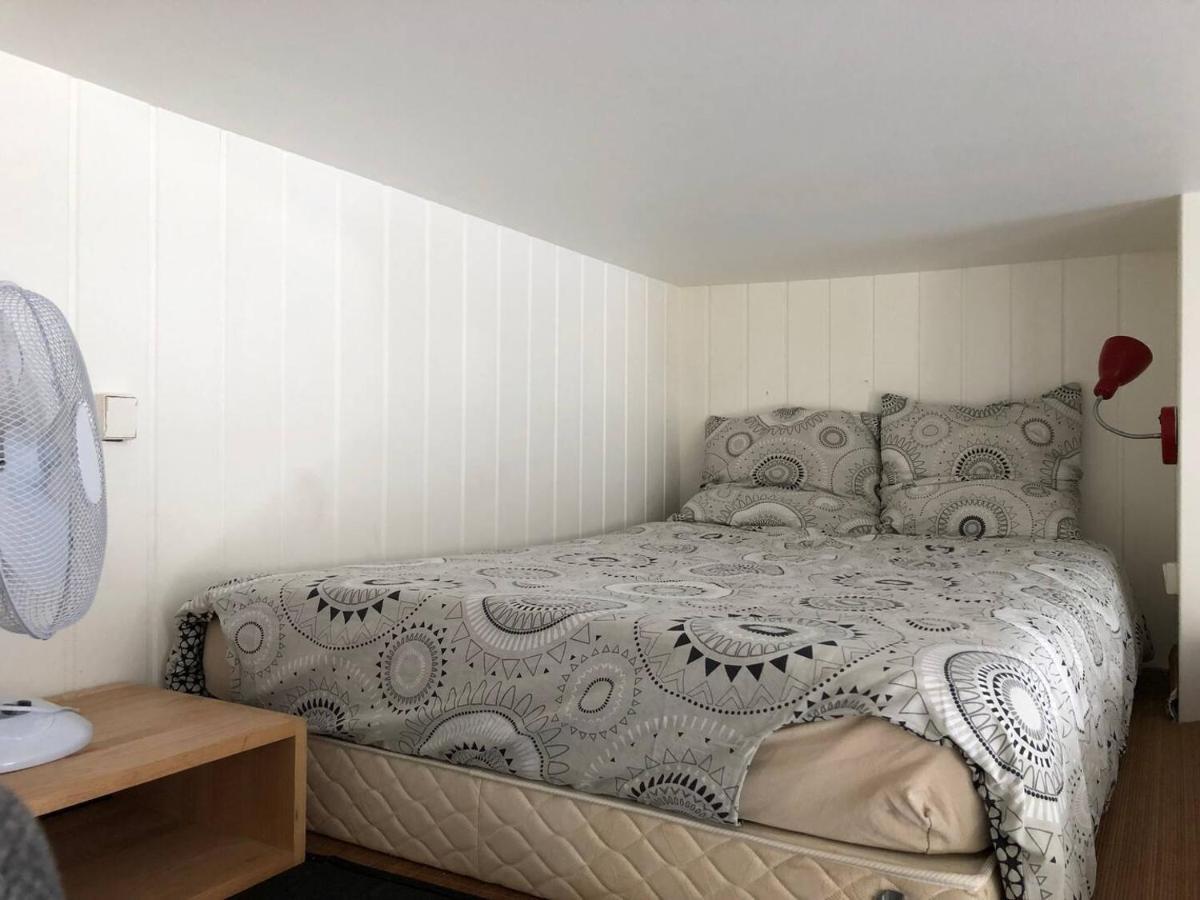 Le Noir Bois Et Blanc - Studio - Wifi - Centre Ville - Entree Autonome Кимпер Екстериор снимка