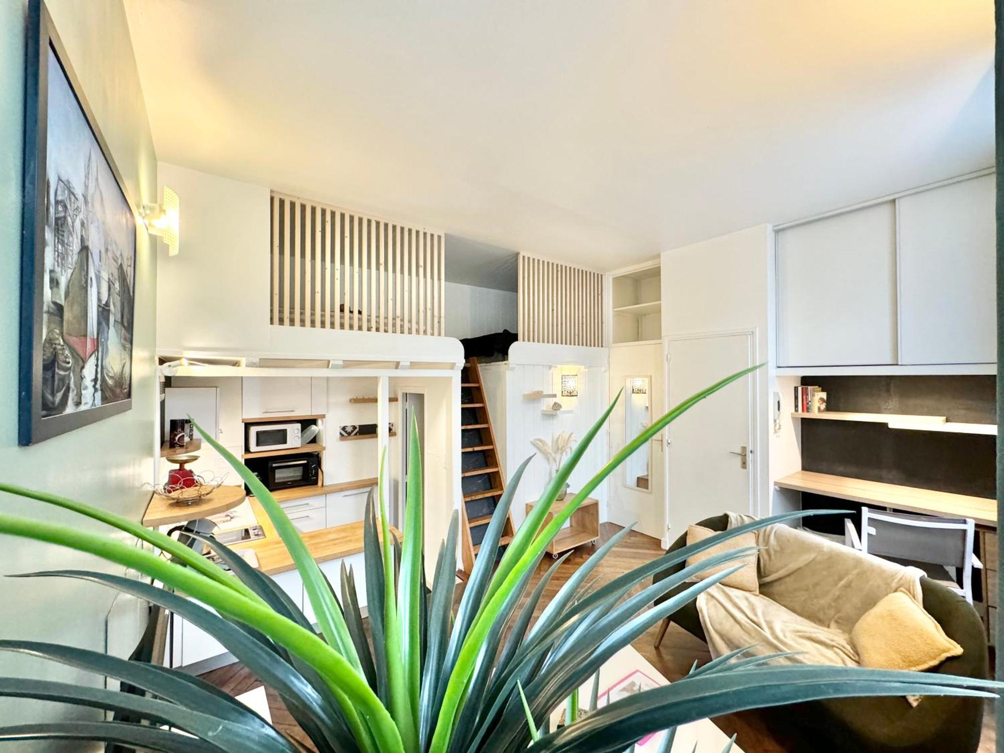 Le Noir Bois Et Blanc - Studio - Wifi - Centre Ville - Entree Autonome Кимпер Екстериор снимка